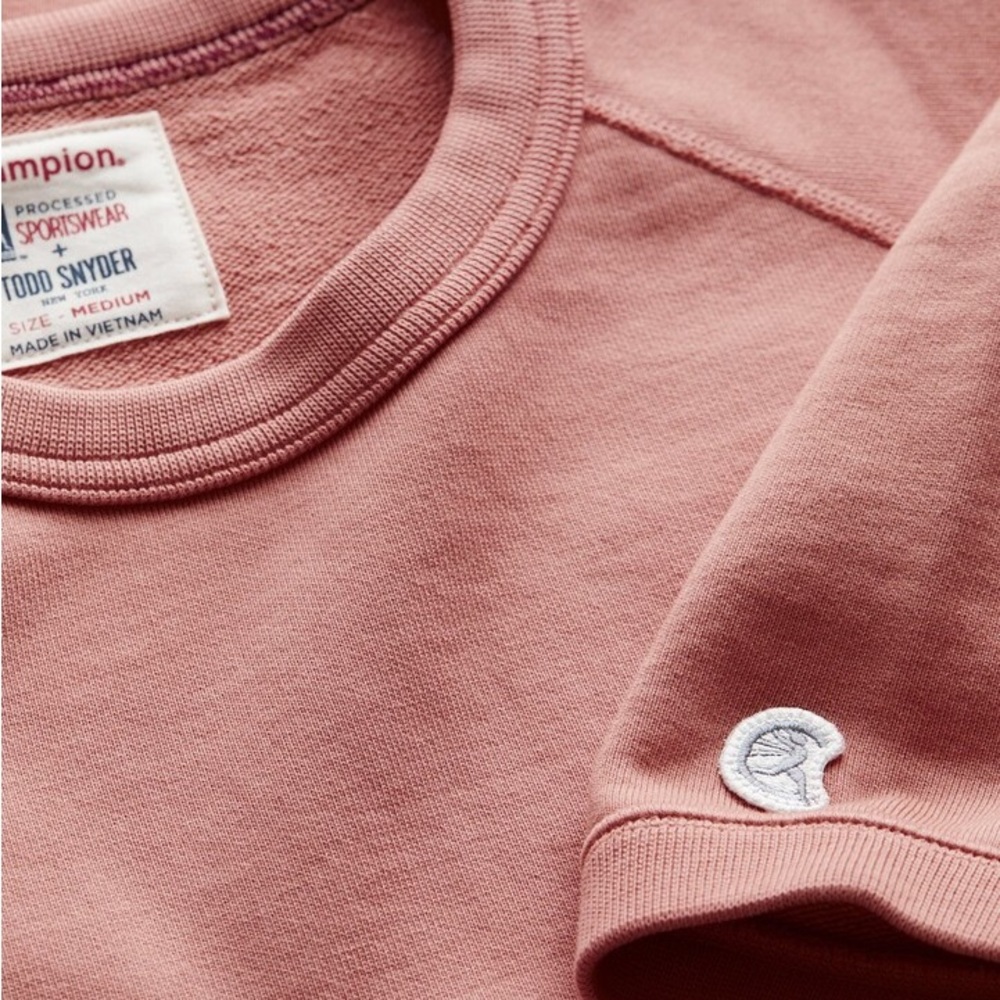 Todd Snyder Short-Sleeve Pink Crewneck Sweatshirt - Picture 2 of 2